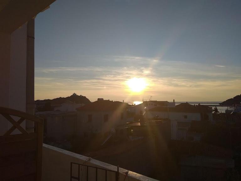 Kostas Studios Apartments - Ενοικιαζόμενα Δωμάτια Με Κουζινάκι Myrina Eksteriør billede