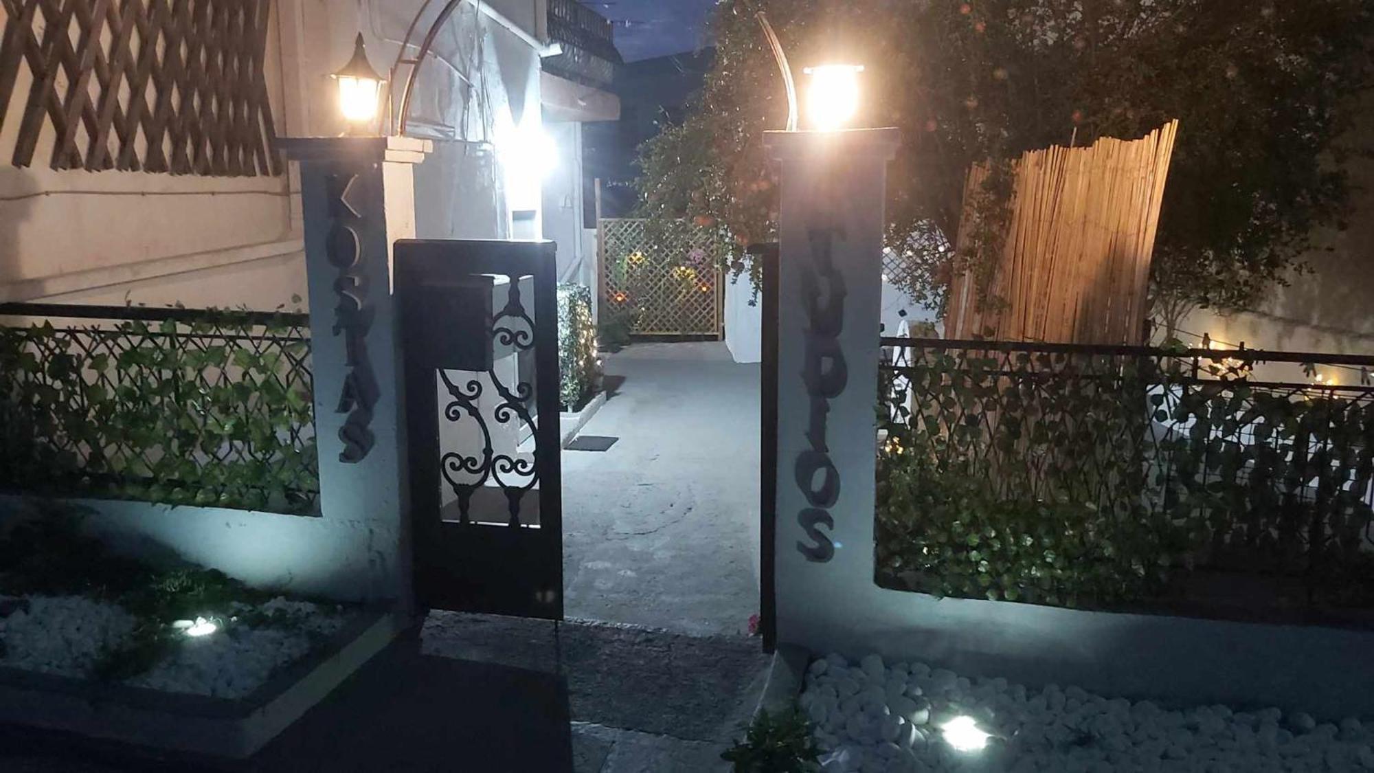 Kostas Studios Apartments - Ενοικιαζόμενα Δωμάτια Με Κουζινάκι Myrina Eksteriør billede