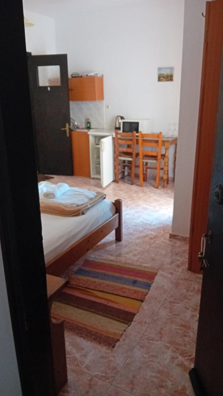 Kostas Studios Apartments - Ενοικιαζόμενα Δωμάτια Με Κουζινάκι Myrina Eksteriør billede