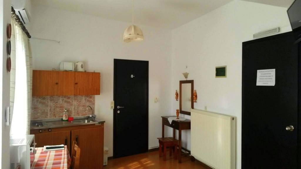 Kostas Studios Apartments - Ενοικιαζόμενα Δωμάτια Με Κουζινάκι Myrina Eksteriør billede